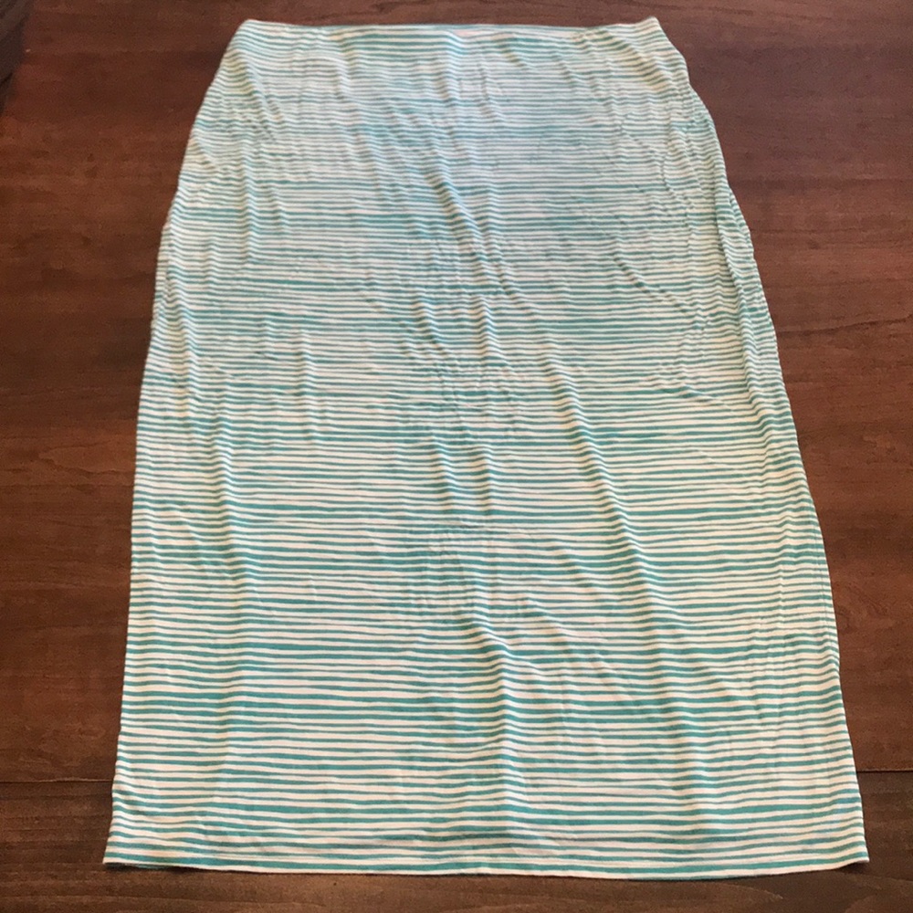 ⭐️ 3/$15: Loft Maxi Skirt